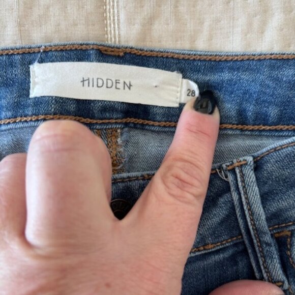 Hidden Jeans - Distressed frayed hem - Picture 6 of 9